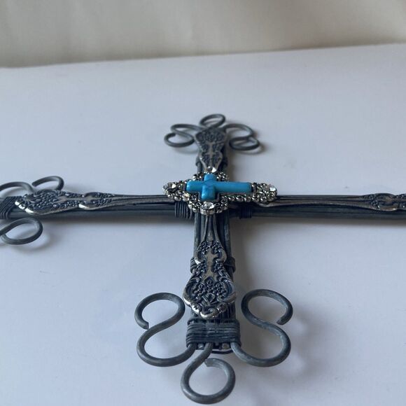Vintage Southwestern Silver Tone Metal Crucifix Cross Wall Hanging Ornate 11X7 - Picture 11 of 12